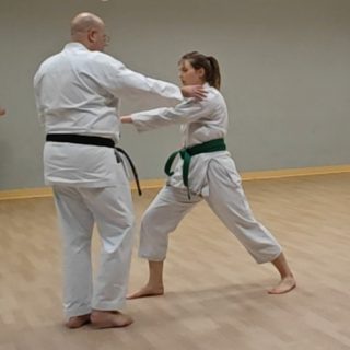 Training im Dojo Yamato Düsseldorf e.V.
Trainer Sven Wätzold-Kurihara 🇩🇪