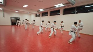 Training im Dojo Yamato Düsseldorf
Trainer Keigo Shimizu 🇯🇵