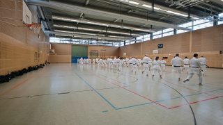 Lehrgang im Dojo Yamato Düsseldorf
Trainer Keigo Shimizu 🇯🇵