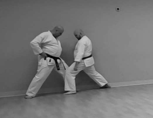 Training im Dojo Yamato Düsseldorf e.V.
Trainer Sven Wätzold-Kurihara 🇩🇪