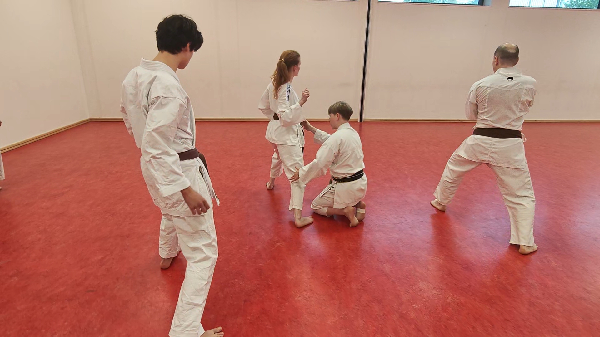 Training im Dojo Yamato Düsseldorf e.V.
Trainerin Sandra "Sandy" Brenscheid 🇩🇪